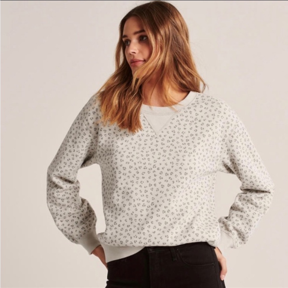 Abercrombie & Fitch Leopard Crew Neck Sweatshirt